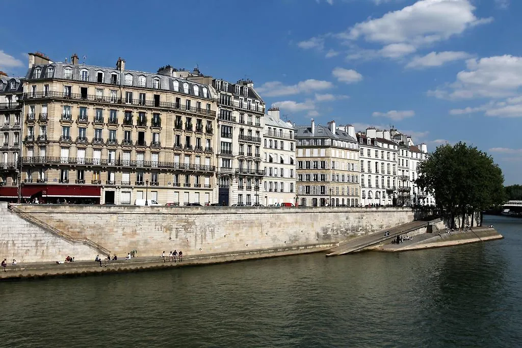 Hotel Des Deux-Iles - Notre-Dame Paris 3*,